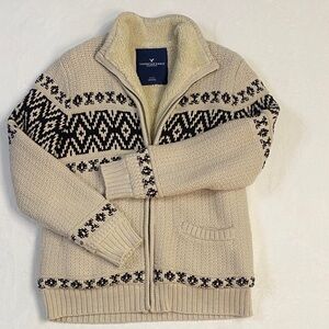 American Eagle Outfitters Cream and Black Zip-Up Sweater